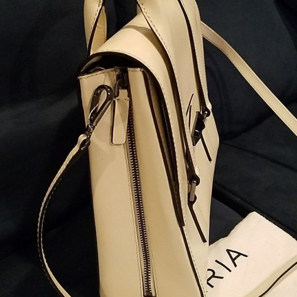 BCBG Handbag - Picture 5 of 7
